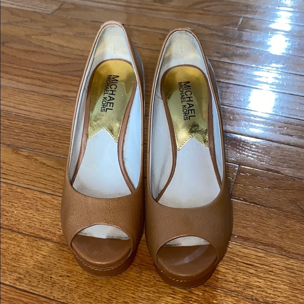 Michael Kors Tan Heels